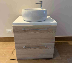 Mobiletto bagno con lavabo