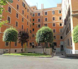 Privato affitta STANZA SINGOLA (dal 1 settembre 2026)